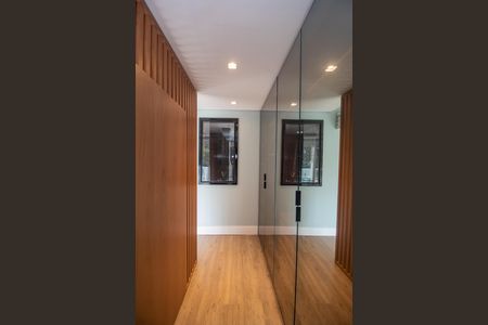 Apartamento à venda com 358m², 3 quartos e 3 vagas Apartamento à venda com 358m², 3 quartos e 3 vagasSuíte 2