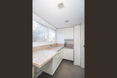 Apartamento à venda com 358m², 3 quartos e 3 vagas Apartamento à venda com 358m², 3 quartos e 3 vagasÁrea de Serviço