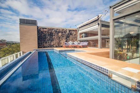 Apartamento à venda com 358m², 3 quartos e 3 vagas Apartamento à venda com 358m², 3 quartos e 3 vagasCobertura - Piscina