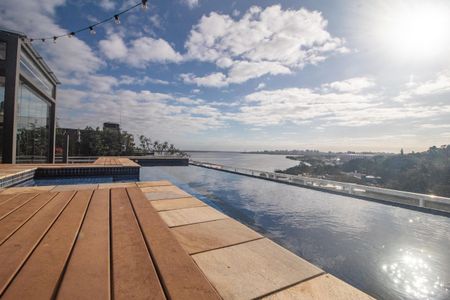 Apartamento à venda com 358m², 3 quartos e 3 vagas Apartamento à venda com 358m², 3 quartos e 3 vagasCobertura - Piscina