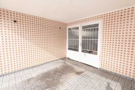 Casa à venda com 250m², 3 quartos e 5 vagas Casa à venda com 250m², 3 quartos e 5 vagasQuintal /Garagem