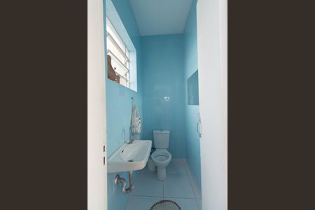 Casa à venda com 250m², 3 quartos e 5 vagas Casa à venda com 250m², 3 quartos e 5 vagasLavabo