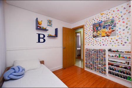 Apartamento à venda com 170m², 3 quartos e 2 vagas Apartamento à venda com 170m², 3 quartos e 2 vagasQuarto 2