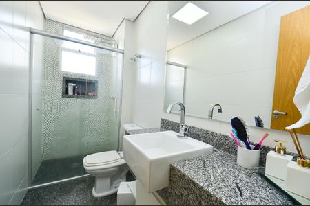 Apartamento à venda com 170m², 3 quartos e 2 vagas Apartamento à venda com 170m², 3 quartos e 2 vagasBanheiro social