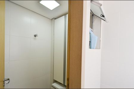 Apartamento à venda com 170m², 3 quartos e 2 vagas Apartamento à venda com 170m², 3 quartos e 2 vagasQuarto de Serviço