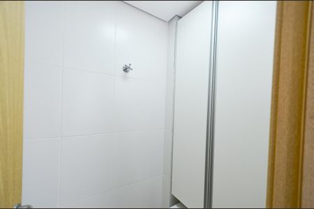 Apartamento à venda com 170m², 3 quartos e 2 vagas Apartamento à venda com 170m², 3 quartos e 2 vagasQuarto de Serviço