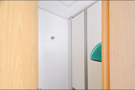 Apartamento à venda com 170m², 3 quartos e 2 vagas Apartamento à venda com 170m², 3 quartos e 2 vagasQuarto de Serviço