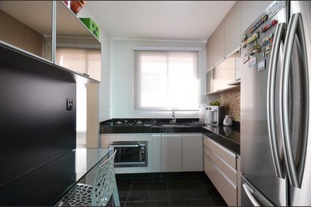 Apartamento à venda com 170m², 3 quartos e 2 vagas Apartamento à venda com 170m², 3 quartos e 2 vagasCozinha