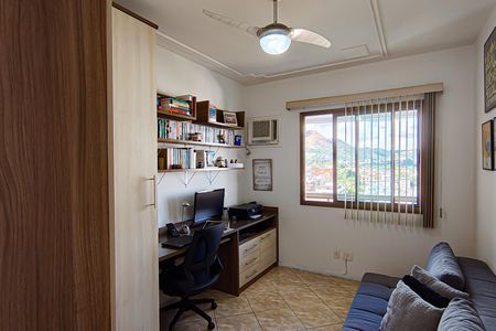 Apartamento à venda com 129m², 4 quartos e 2 vagasQuarto 2