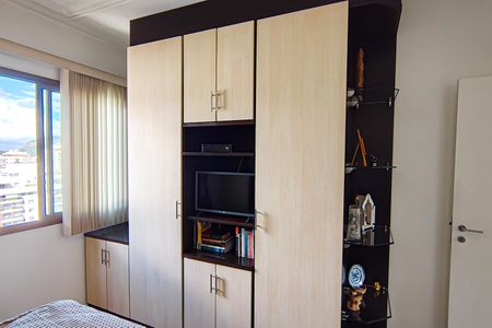 Apartamento à venda com 129m², 4 quartos e 2 vagasSuíte