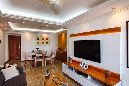 Apartamento à venda com 129m², 4 quartos e 2 vagasSala