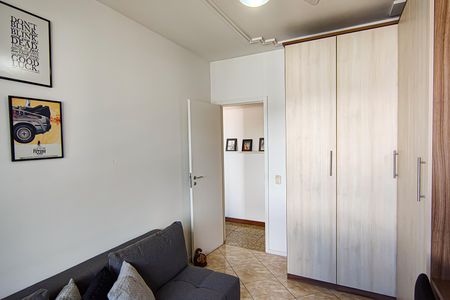 Apartamento à venda com 129m², 4 quartos e 2 vagasQuarto 2