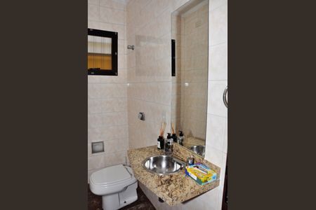 Casa à venda com 203m², 4 quartos e 5 vagasLavabo