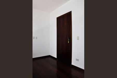 Casa à venda com 203m², 4 quartos e 5 vagasQuarto 2