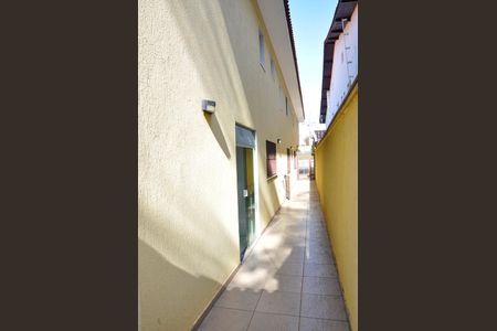 Casa à venda com 203m², 4 quartos e 5 vagasCorredor Externo