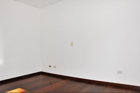 Casa à venda com 203m², 4 quartos e 5 vagasSuíte 1 Closet