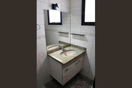 Casa à venda com 203m², 4 quartos e 5 vagas Banheiro Social