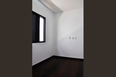 Casa à venda com 203m², 4 quartos e 5 vagasQuarto 2