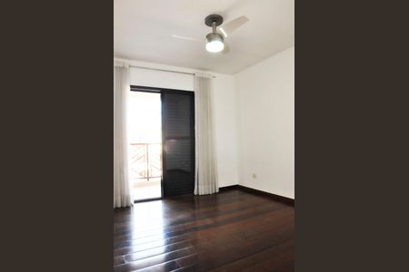 Casa à venda com 203m², 4 quartos e 5 vagasSuite 2