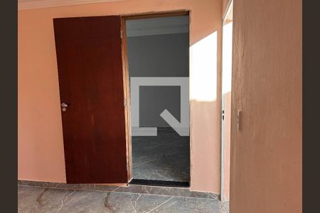 Casa à venda com 268m², 3 quartos e 3 vagas