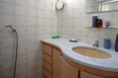 Apartamento à venda com 100m², 3 quartos e 1 vagaBanheiro da Suíte