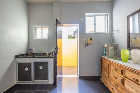 Casa à venda com 180m², 5 quartos e sem vagaCozinha