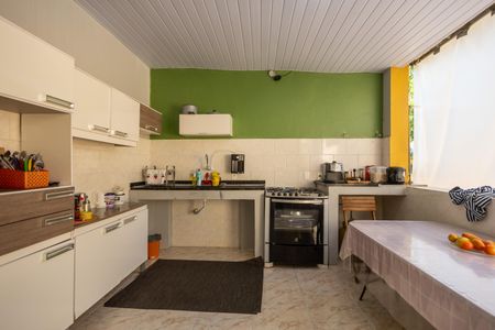 Casa à venda com 180m², 5 quartos e sem vagaCozinha