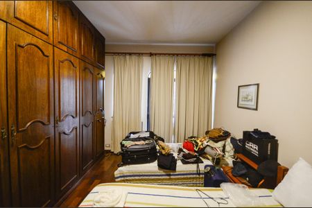 Apartamento à venda com 270m², 5 quartos e 3 vagasSuíte 1