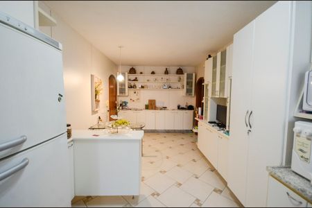 Apartamento à venda com 270m², 5 quartos e 3 vagasCozinha