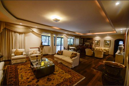 Apartamento à venda com 270m², 5 quartos e 3 vagasSala