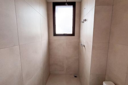 Apartamento para alugar com 164m², 3 quartos e 2 vagas Apartamento para alugar com 164m², 3 quartos e 2 vagasBanheiro da Suíte 2
