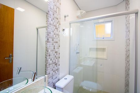 Apartamento à venda com 66m², 3 quartos e 1 vagaBanheiro do quarto 1