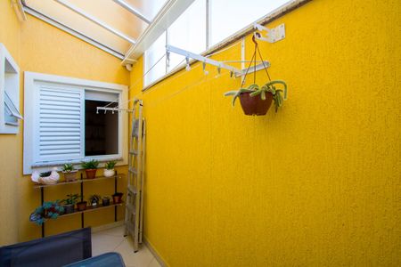 Apartamento à venda com 66m², 3 quartos e 1 vagaÁrea de serviço