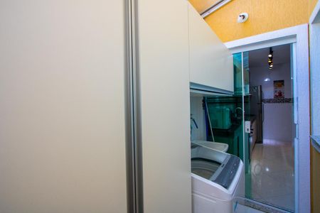 Apartamento à venda com 66m², 3 quartos e 1 vagaÁrea de serviço