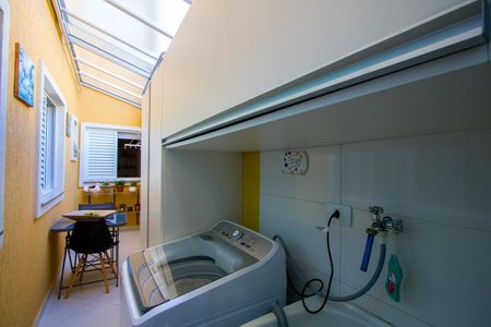 Apartamento à venda com 66m², 3 quartos e 1 vagaÁrea de serviço