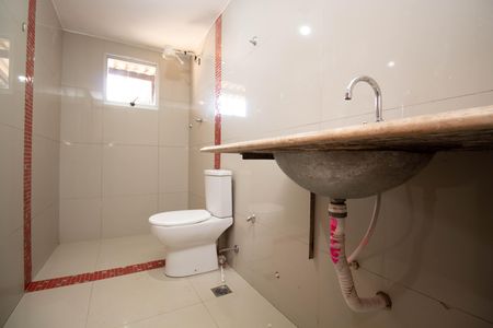 Casa para alugar com 100m², 3 quartos e 1 vaga Casa para alugar com 100m², 3 quartos e 1 vagaBanheiro Social