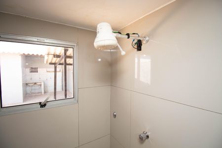 Casa para alugar com 100m², 3 quartos e 1 vaga Casa para alugar com 100m², 3 quartos e 1 vagaBanheiro Social