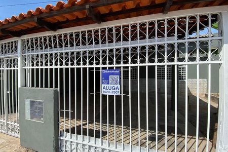 Casa para alugar com 100m², 3 quartos e 1 vaga Casa para alugar com 100m², 3 quartos e 1 vagaPlaca