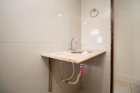 Casa para alugar com 100m², 3 quartos e 1 vaga Casa para alugar com 100m², 3 quartos e 1 vagaBanheiro Social