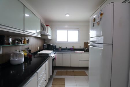 Apartamento para alugar com 159m², 3 quartos e 2 vagasCozinha