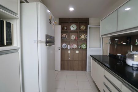 Apartamento para alugar com 159m², 3 quartos e 2 vagasCozinha