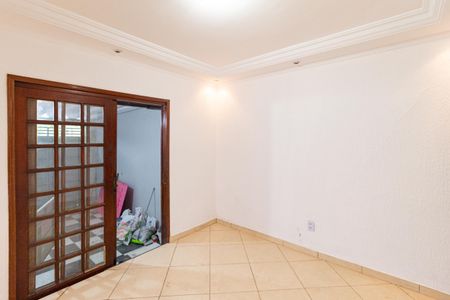 Casa à venda com 110m², 2 quartos e 2 vagasSala 2