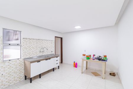 Casa à venda com 110m², 2 quartos e 2 vagasCozinha