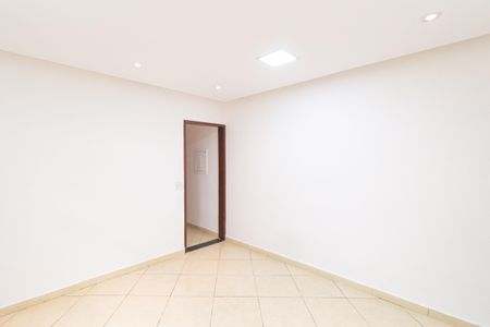 Casa à venda com 110m², 2 quartos e 2 vagasSala 1