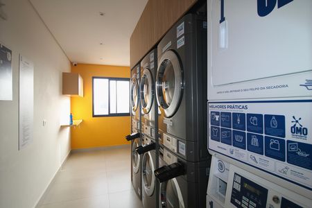 Apartamento para alugar com 24m², 1 quarto e sem vaga Apartamento para alugar com 24m², 1 quarto e sem vagaÁrea Comum - Lavanderia