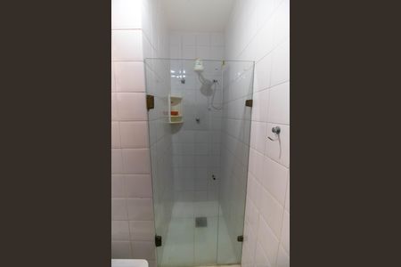 Casa à venda com 135m², 4 quartos e 2 vagas Casa à venda com 135m², 4 quartos e 2 vagasBanheiro Social