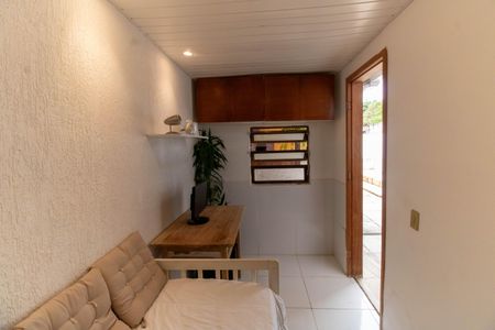 Casa à venda com 135m², 4 quartos e 2 vagas Casa à venda com 135m², 4 quartos e 2 vagasQuarto de Serviço