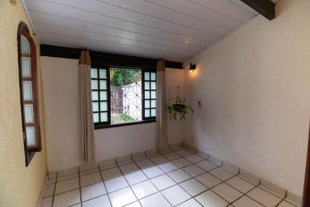 Casa à venda com 135m², 4 quartos e 2 vagas Casa à venda com 135m², 4 quartos e 2 vagasSuíte