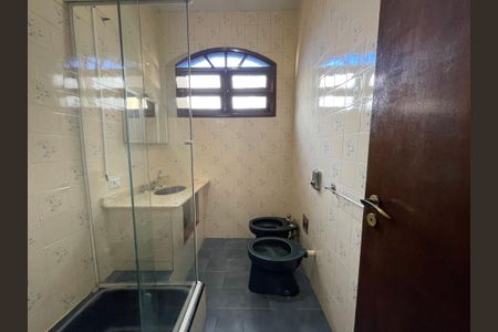 Casa à venda com 150m², 3 quartos e 3 vagas Casa à venda com 150m², 3 quartos e 3 vagasBanheiro 2