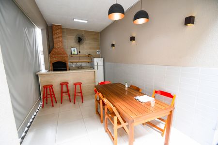 Apartamento à venda com 44m², 2 quartos e sem vagaÁrea comum - Churrasqueira
